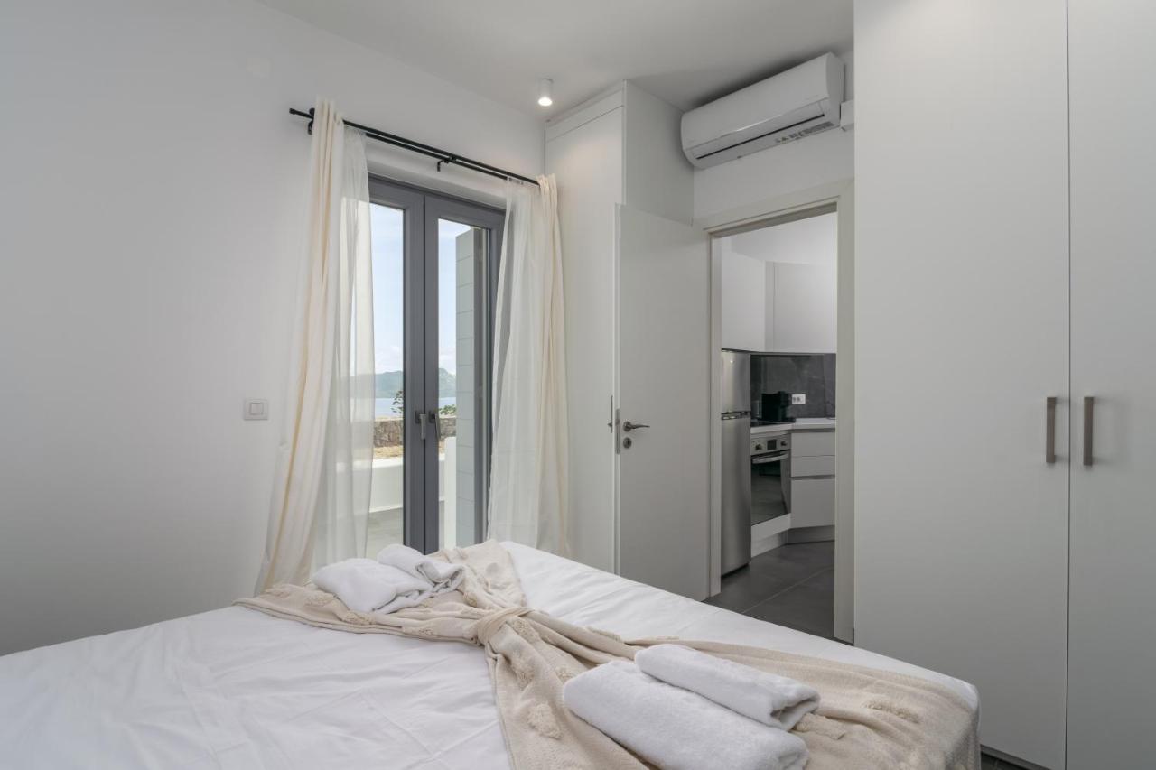 Luna Blanca Adamantas  Exterior photo